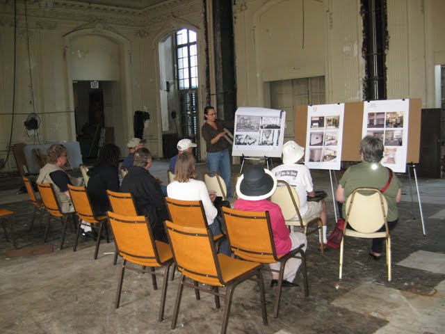 HPKCC's Development-Preservation-Zoning committee receives a  briefing on state and concepts for the Shoreland, in the Louis XVI  Ballroom, Sept. 2009