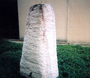 Jene Highstein, Truncated Pyramid, 1989
