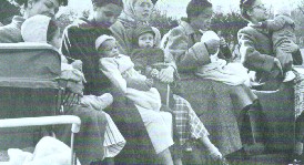 documentation of neighbors near the Drexel Square test building. 1954 booklet