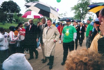 Mayor Daley arrives with Bishop Brazier
