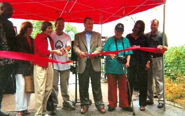 Phase I dedication May 2002: Pickens, Mitchell, Curie, Petersen, Daley, Hays, Hairston, Doig. Photo Ossewaarde